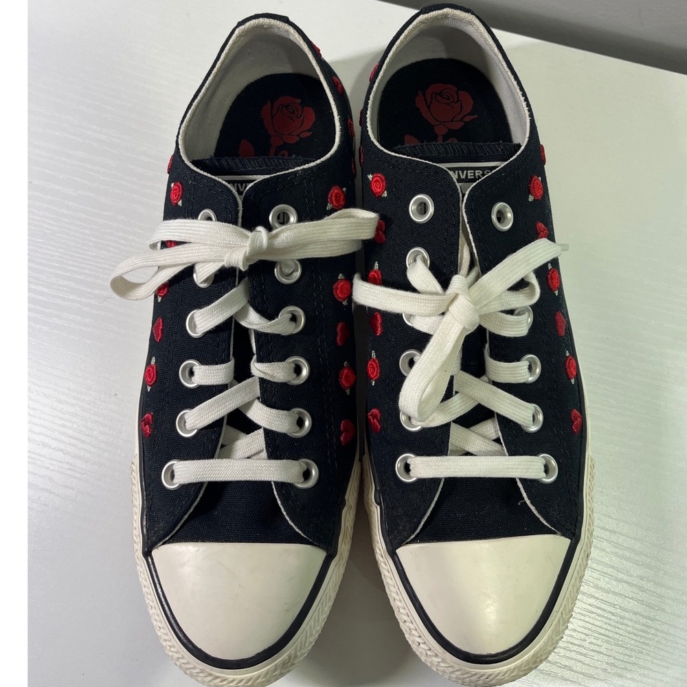 Converse Chuck Taylor All Star Low Top Black Rose Heart Embroidered Shoes size 9